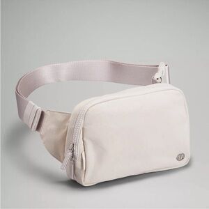 Lululemon‎ Everywhere Belt Bag Large 2L White Opal